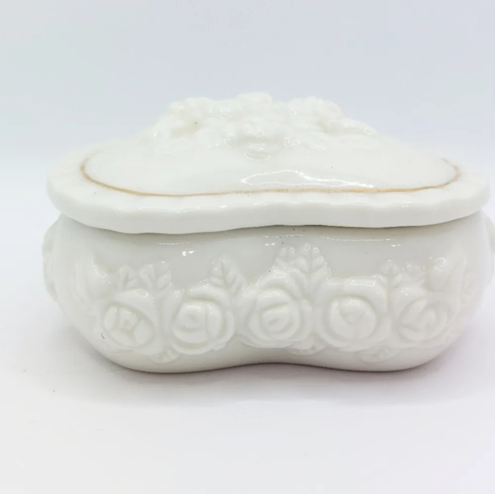 Vintage White Porcelain Heart Shaped Trinket Box Rose Floral Design Gold Trim